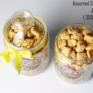 ASSORTED SALTY BISCUIT JAR
