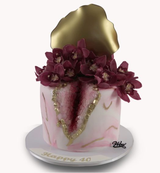 Fresh Flower With Gold Tulip Cake.